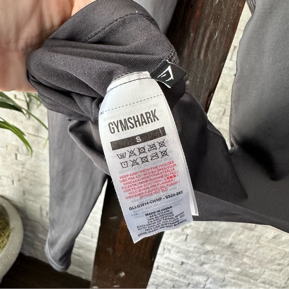 GYMSHARK Charcoal Grey and Pink Seamless Midrise Leggings Size Small - Picture 3 of 4